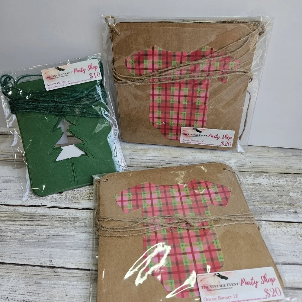 Plaid and Green Onesie Holiday Banner Set